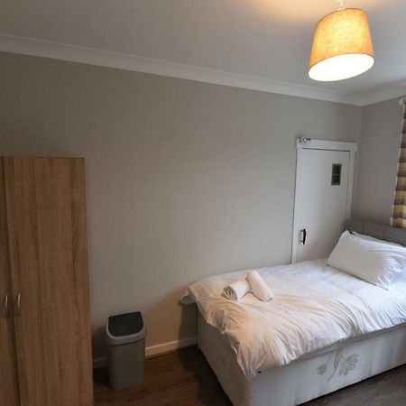 Sighthill 3 Bedrooms With Private Garden Edinburgh Dış mekan fotoğraf