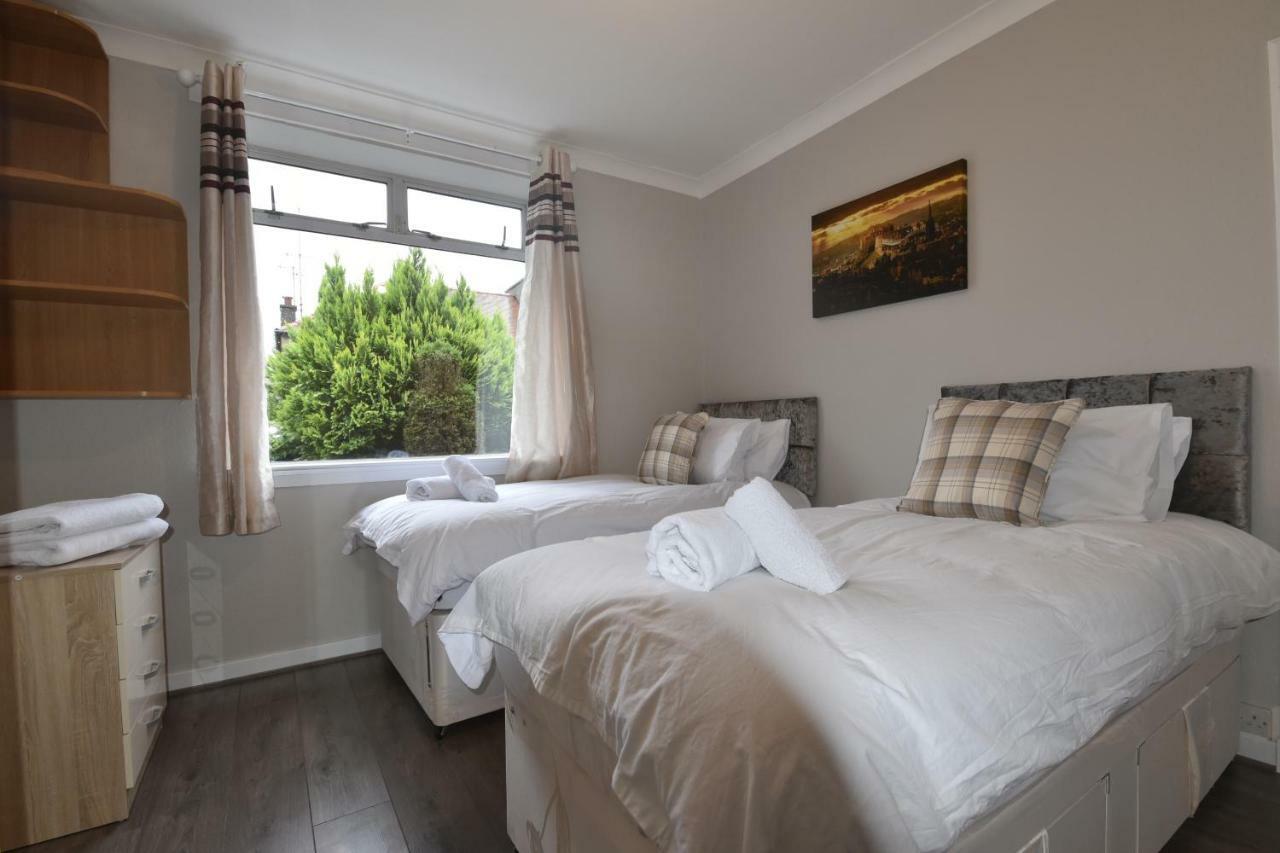Sighthill 3 Bedrooms With Private Garden Edinburgh Dış mekan fotoğraf